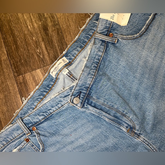 Abercrombie & Fitch Curve Love The Mom Short High Rise Size 22 NWT - Picture 3 of 7